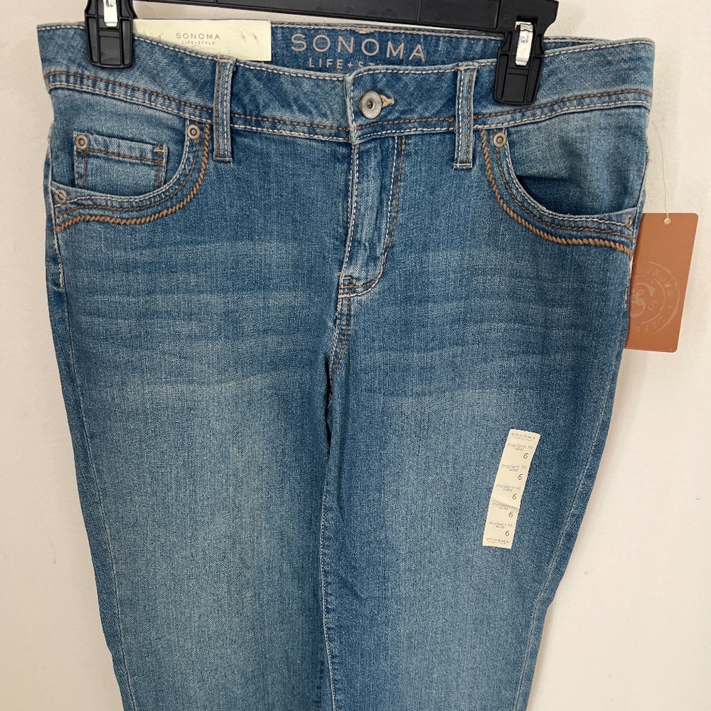 Brand new Sonoma Jean Capri size 6